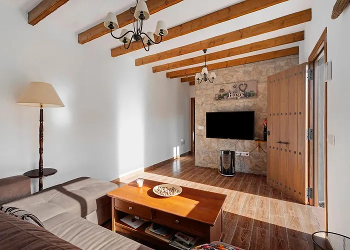 Amelia House * Roque Negro