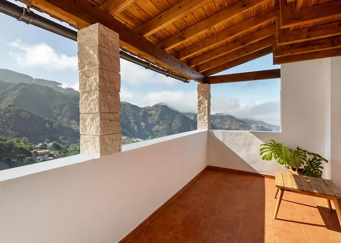 Amelia House Roque Negro