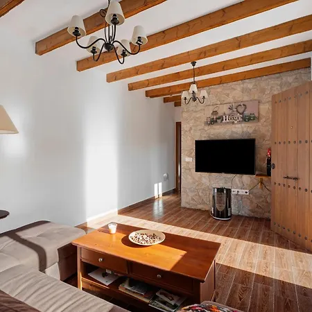 Amelia House * Roque Negro