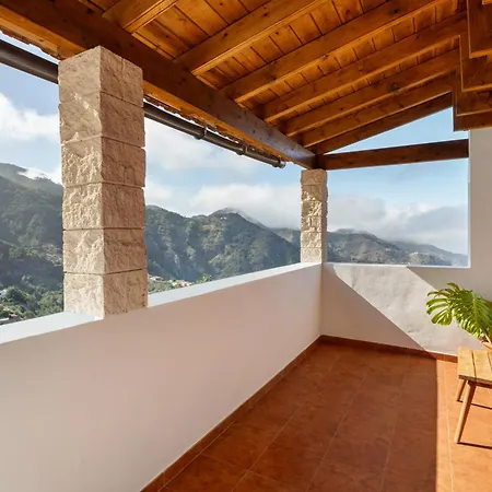 Amelia House Roque Negro