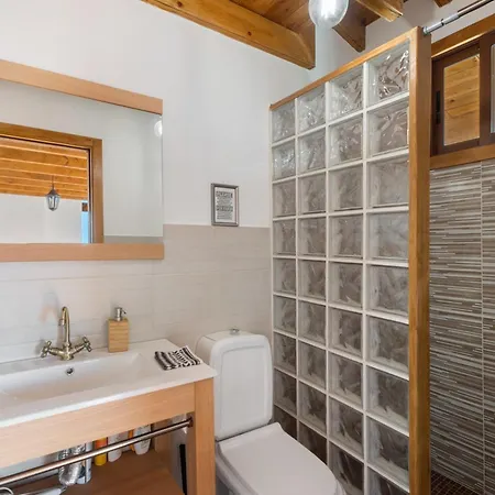 Amelia House Tatil Evi Roque Negro